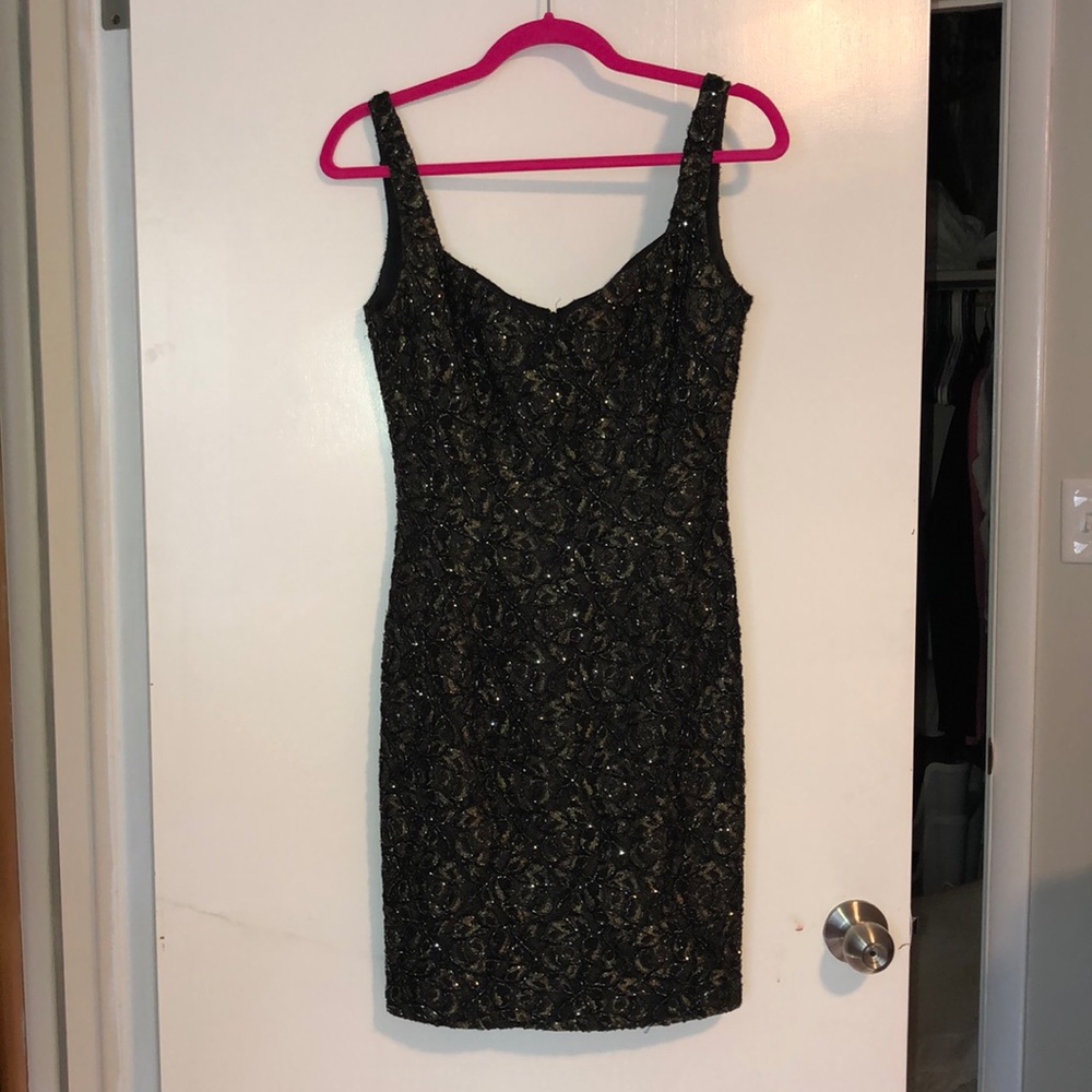 STUNNING CARMEN MARC VALVO BEADED DRESS